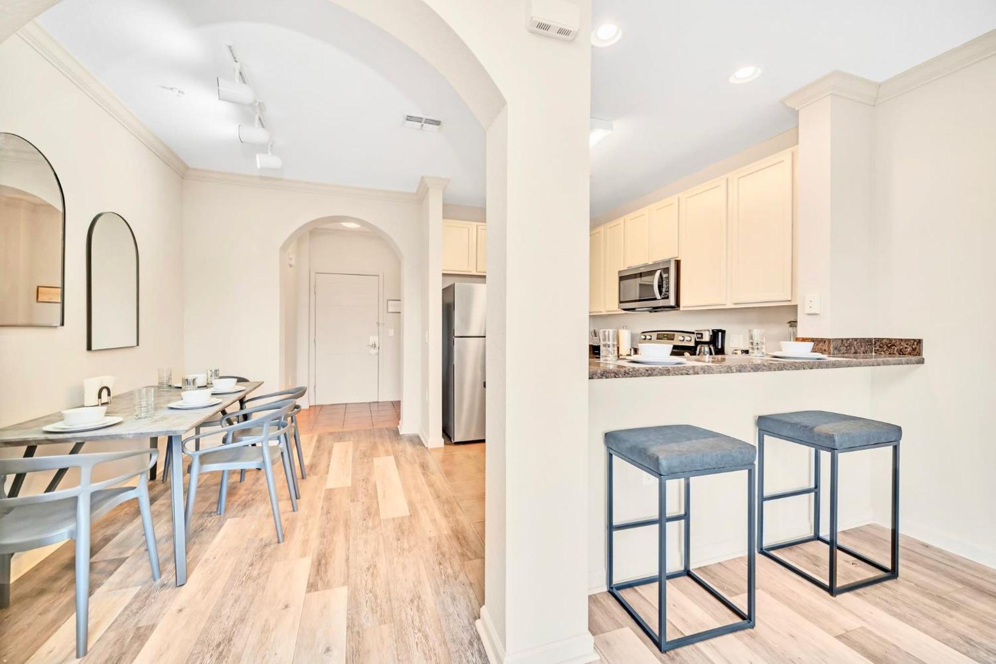 Bright Condo, Near Disney! Casa vacanze *